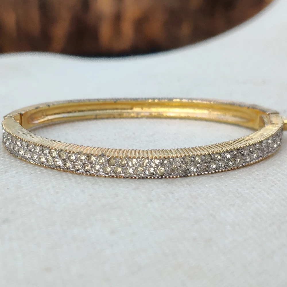 Vintage Joseph Mazer Rhinestone hinged bracelet - Picture 8 of 11